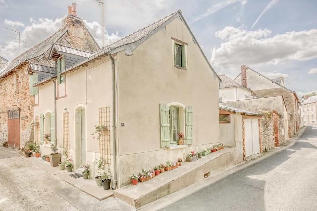 Gite L'Escale - Maison De Charme Chambellay Exterior foto